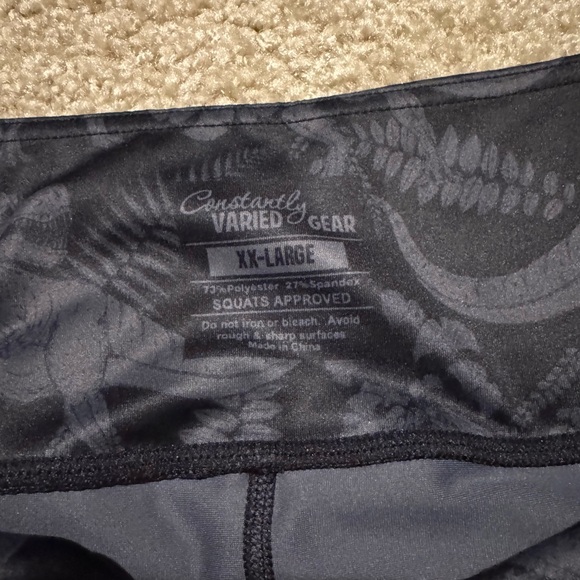 Constantly Varied Gear Black Leggings Cropped Athletic - Picture 2 of 2